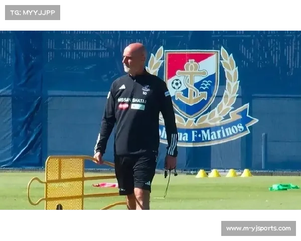 上海海港冬窗第一位引援让-克劳德租借加盟。